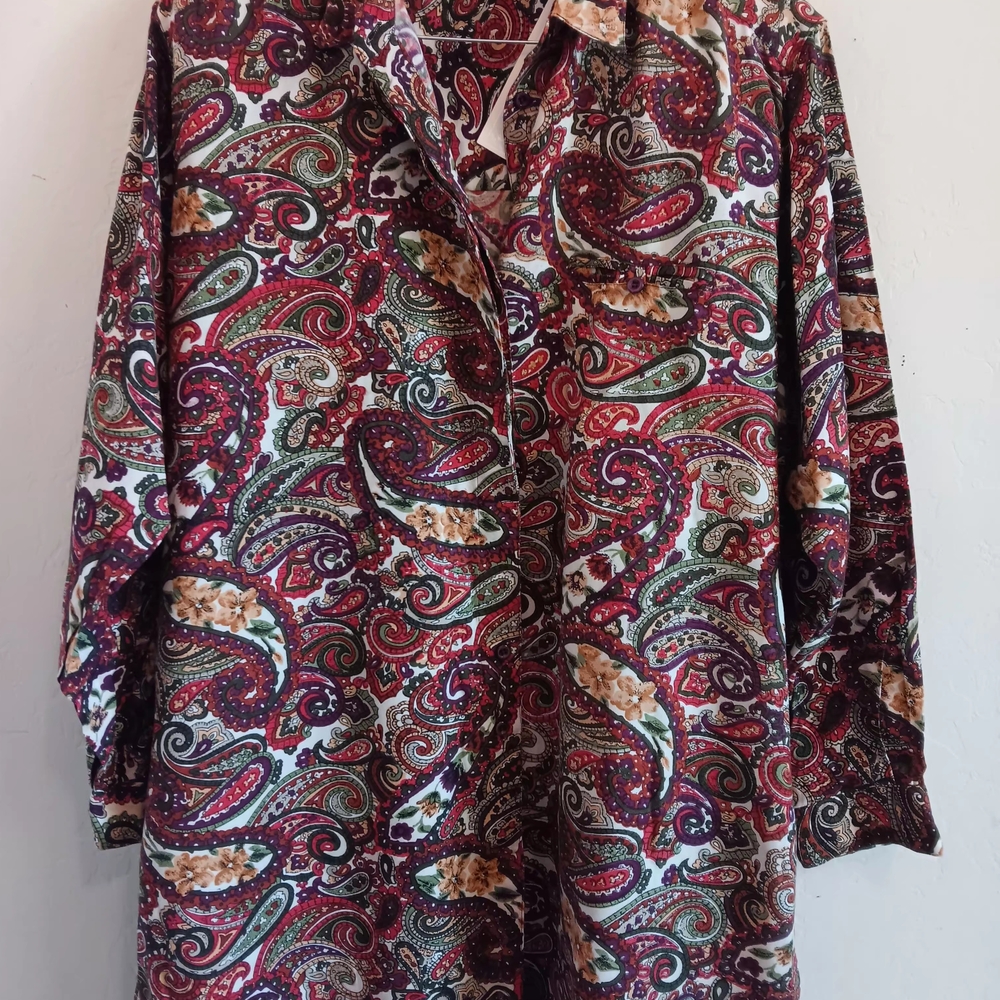 Pure Love Take Away Blouse, Women’s Size Medium, Vintage  Paisley, Vibrant NWT